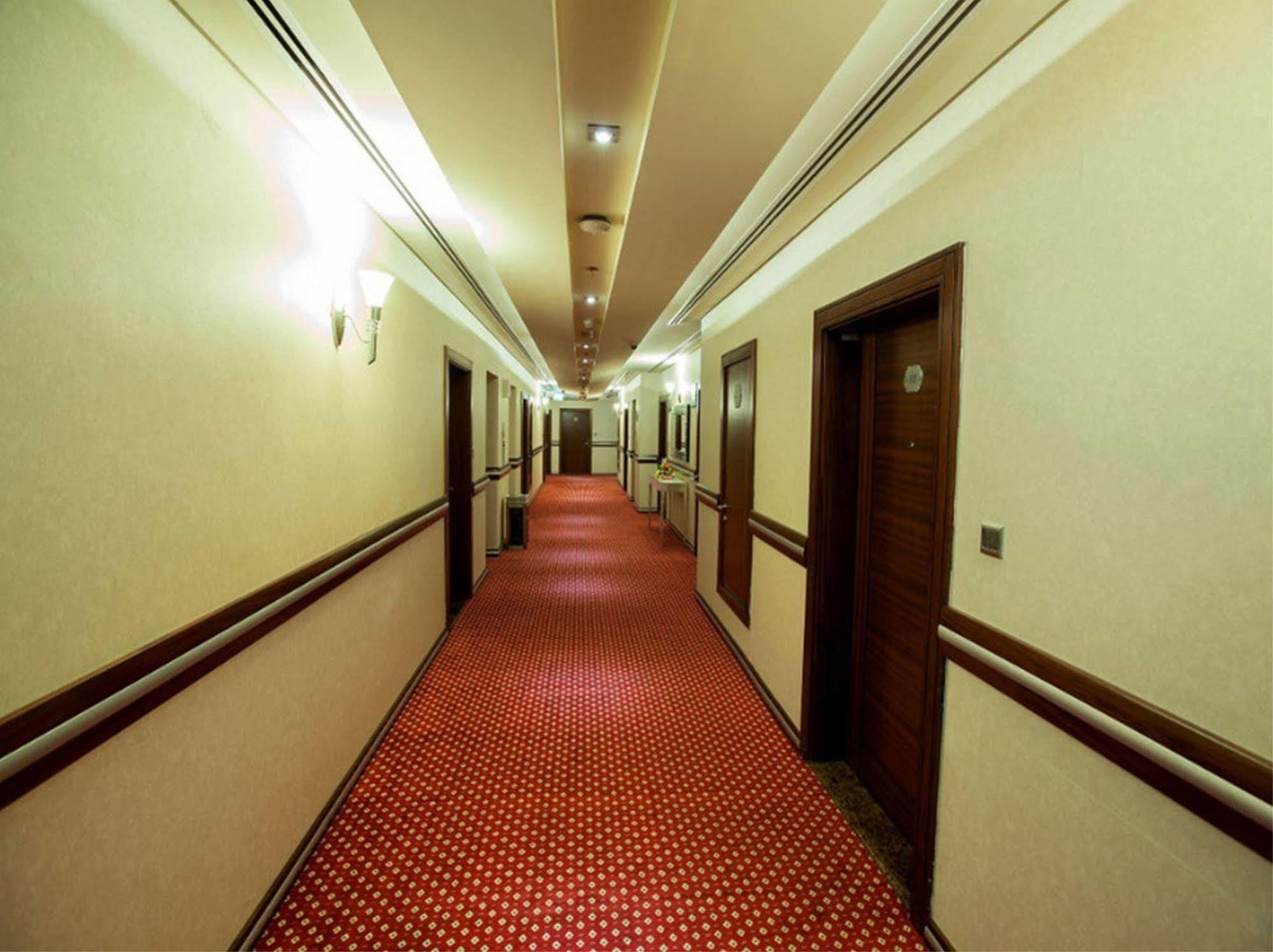 Xclusive Maples Hotel apartamento Dubái Interior foto